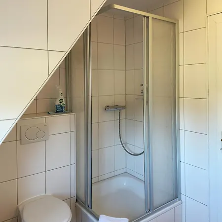 *hues Pelle* * Suddorf